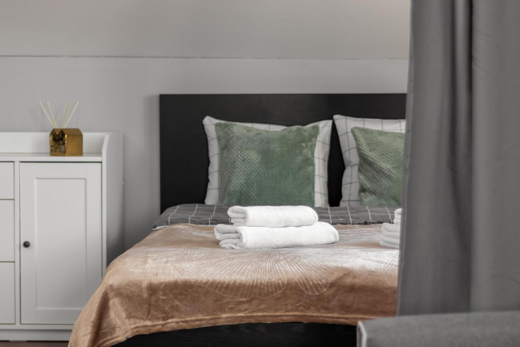 Close-Ga- Cozy Apartments - Marcinkowskiego ワルシャワ エクステリア 写真